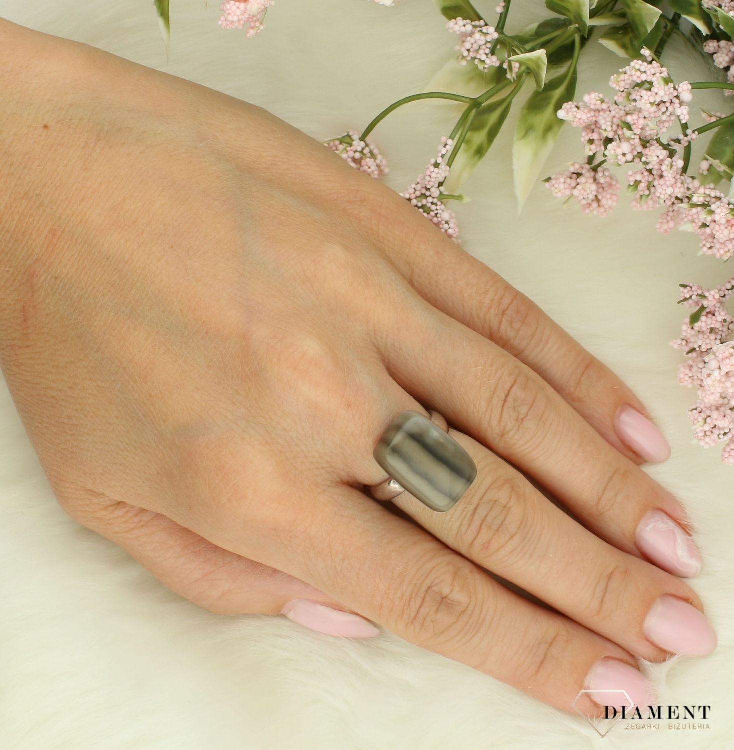 Srebrny pierścionek damski 925 z krzemieniem pasiastym rozmiar 12 DIA-PRS-7500-925 55.jpg