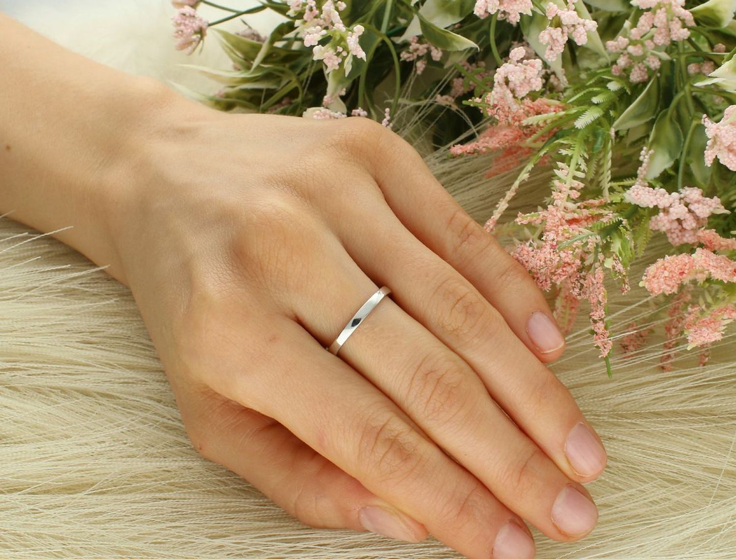 Pierścionek srebrny kółeczko z cyrkoniami próba 925, rozmiar 14 DIA-PRS-7515-925.jpg