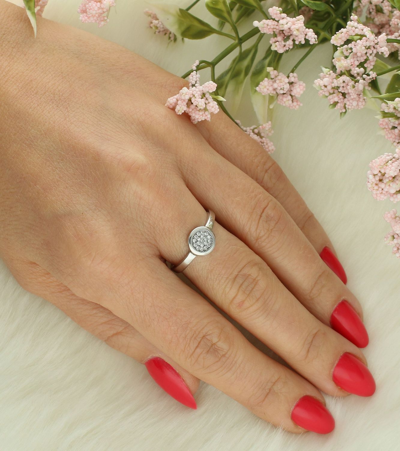 Srebrny pierścionek damski 925 okrągły z cyrkoniami DIA-PRS-7520-925. Srebrny pierścionek damski. Srebrny pierścionek z cyrkoniami. Pierścionek srebrny damski..jpg