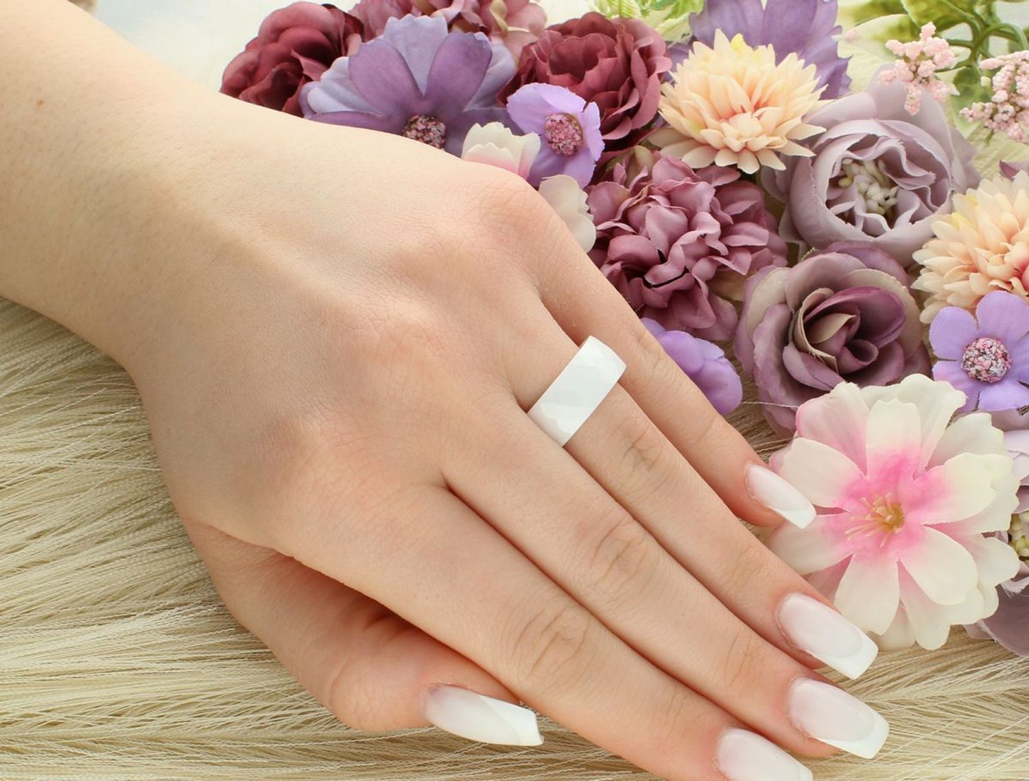 Pierścionek biała ceramika Szeroka Obrączka rozmiar 14, DIA-PRS-7522-CER.jpg