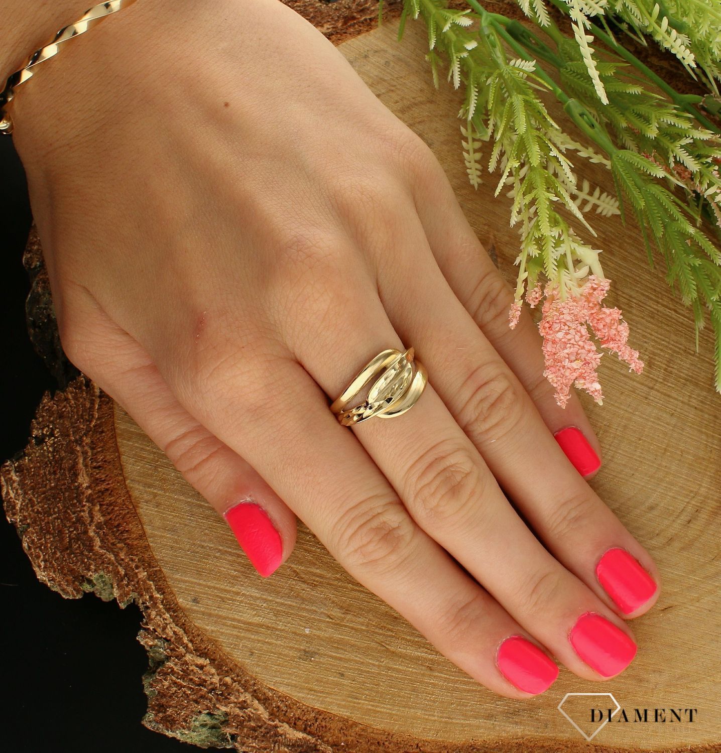 Złoty pierścionek 585 grawerowany DIA-PRS-7571-585 (1).jpg