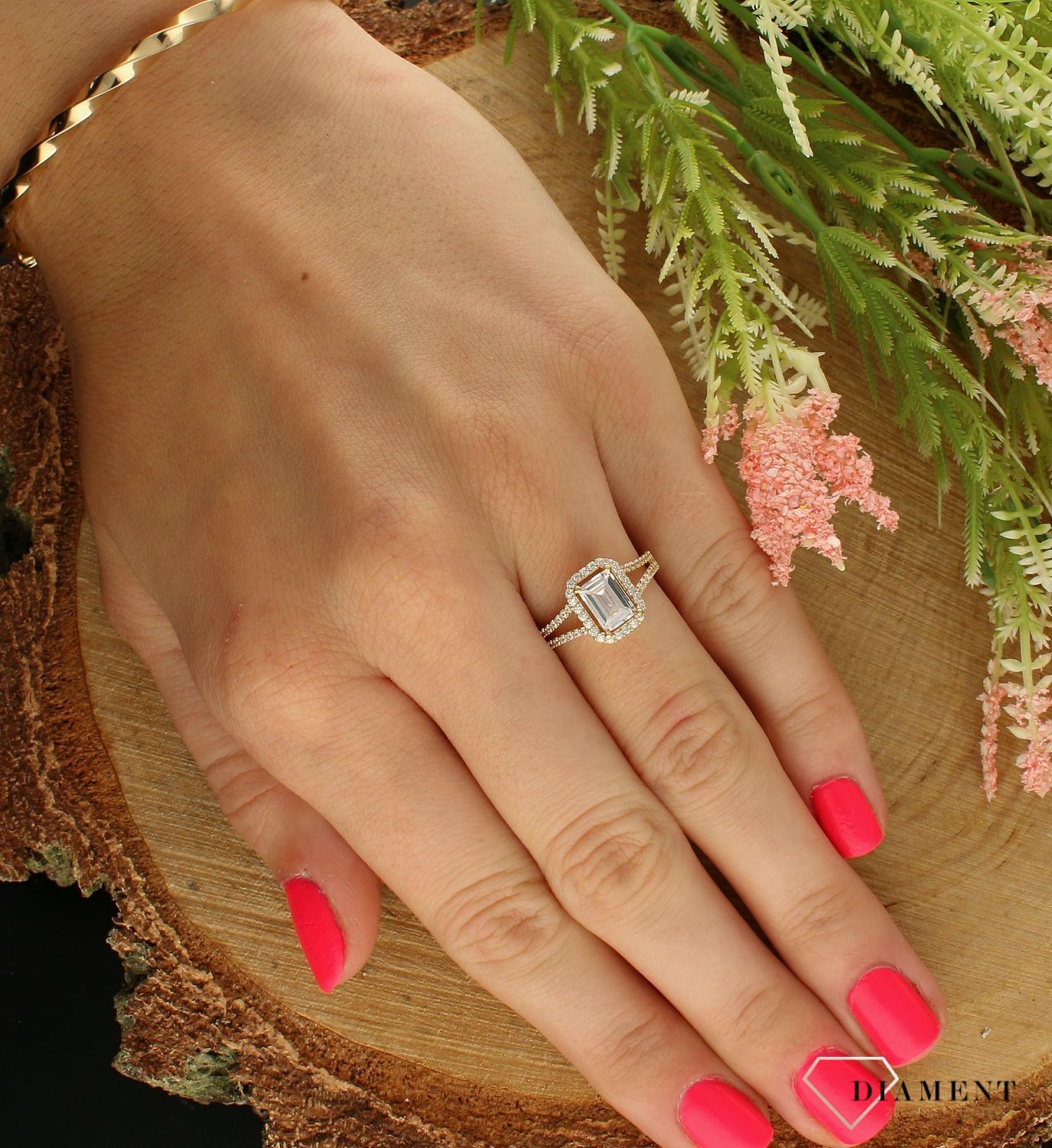 Pierścionek 585 złoty cyrkonia prostokątna DIA-PRS-7576-585 (2).jpg