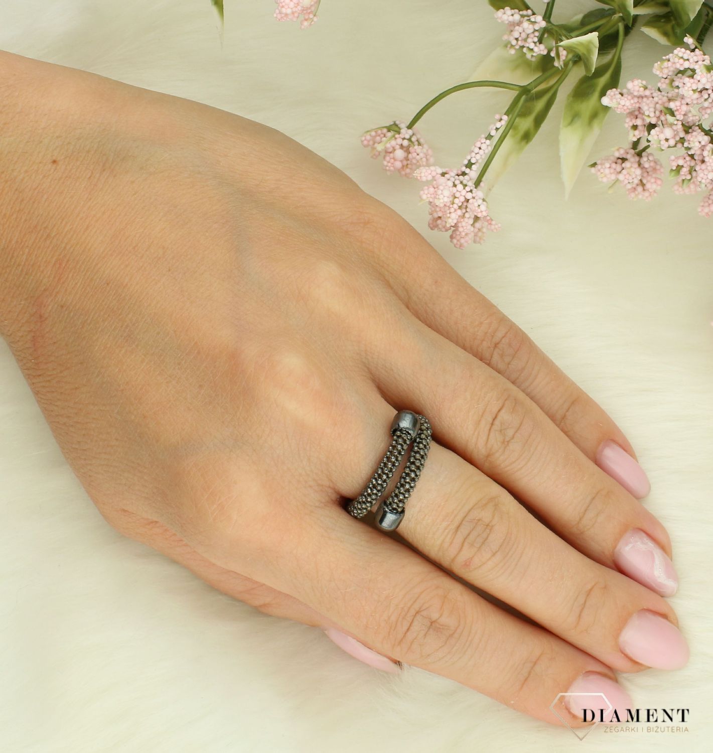 Srebrny pierścionek damski 925 grafitowy regulowany rozmiar 13 DIA-PRS-7645-925.Srebrny pierścionek damski. Pierścionek srebrny na prezent. Pierścionek ze srebra..jpg