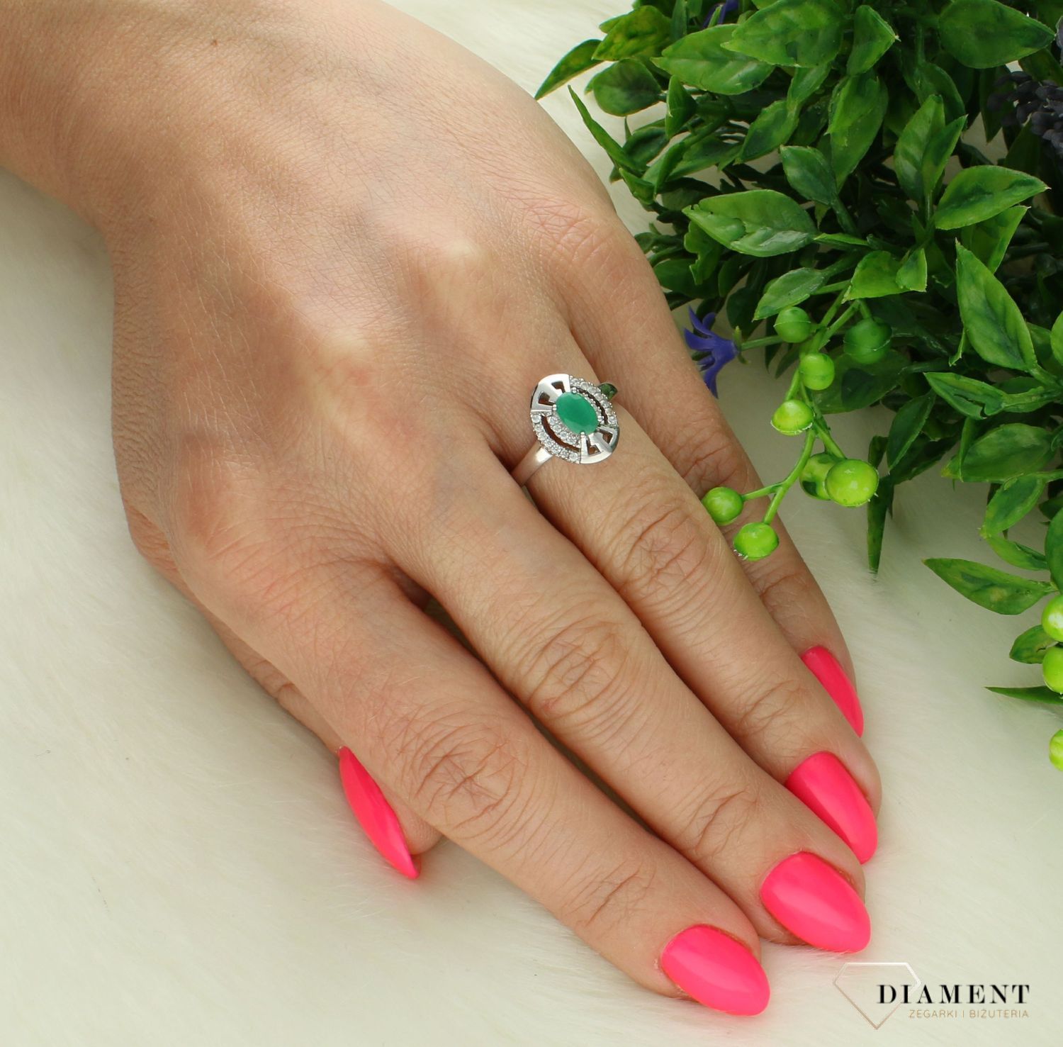 Pierścionek srebrny 925 owalny z zieloną cyrkonią rozmiar 9 DIA-PRS-7653-925 (2).jpg
