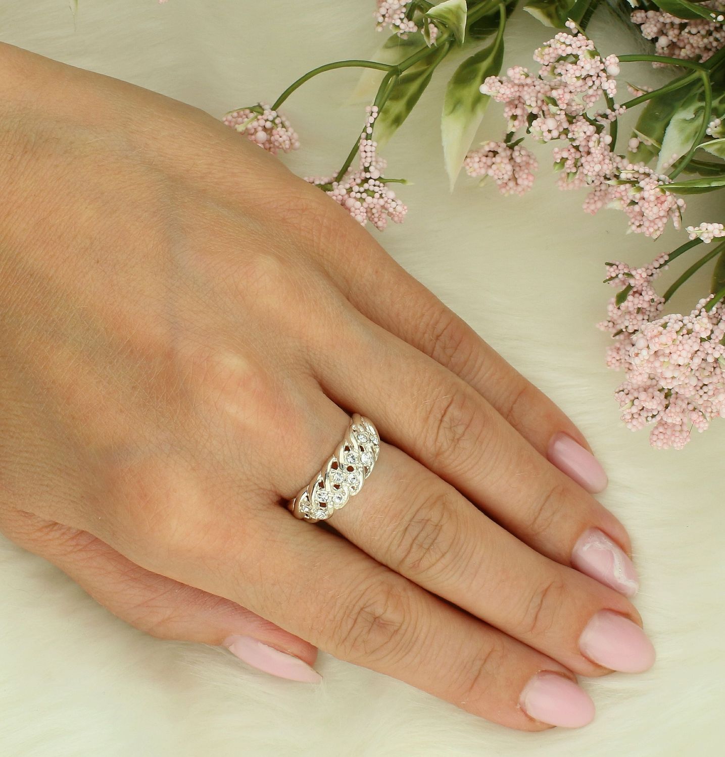 Srebrny pierścionek damski 925 wysadzany cyrkoniami rozmiar 17 DIA-PRS-7654-925. Srebrny pierścionek damski. Pierścionek damski z cyrkoniami. Srebrny pierścionek damski na prezent.22.jpg