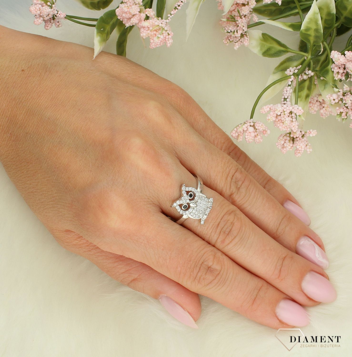 Srebrny pierścionek damski 925 sowa z cyrkoniami rozmiar 20 DIA-PRS-7667-925.jpg