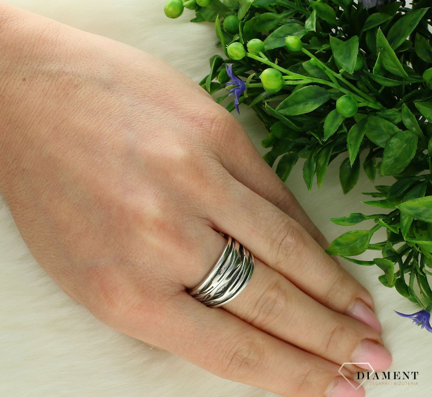 Srebrny pierścionek damski 925 oksydowany rozmiar 20 DIA-PRS-7674-925.  Srebrny pierścionek damski. Pierścionek damski srebrny oksydowany. Srebrny pierścionek oksydowany. Pierścionek srebrny damski na prezent (2).jpg