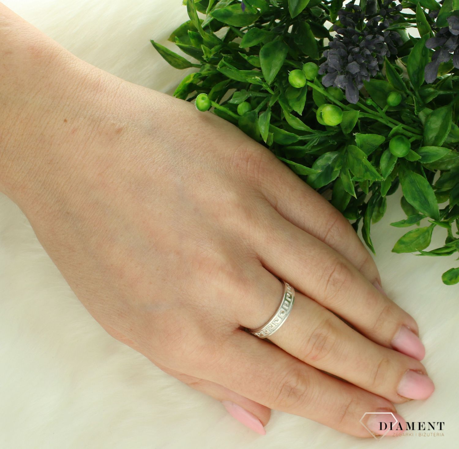 Srebrny pierścionek damski 925 obrączka droga grecka rozmiar 13 DIA-PRS-7682-925. Srebrny pierścionek damski. Pierścionek srebrny zdobiony. Srebrny pierścionek dla kobiety. Pierścionek idealny na prezent (1).jpg