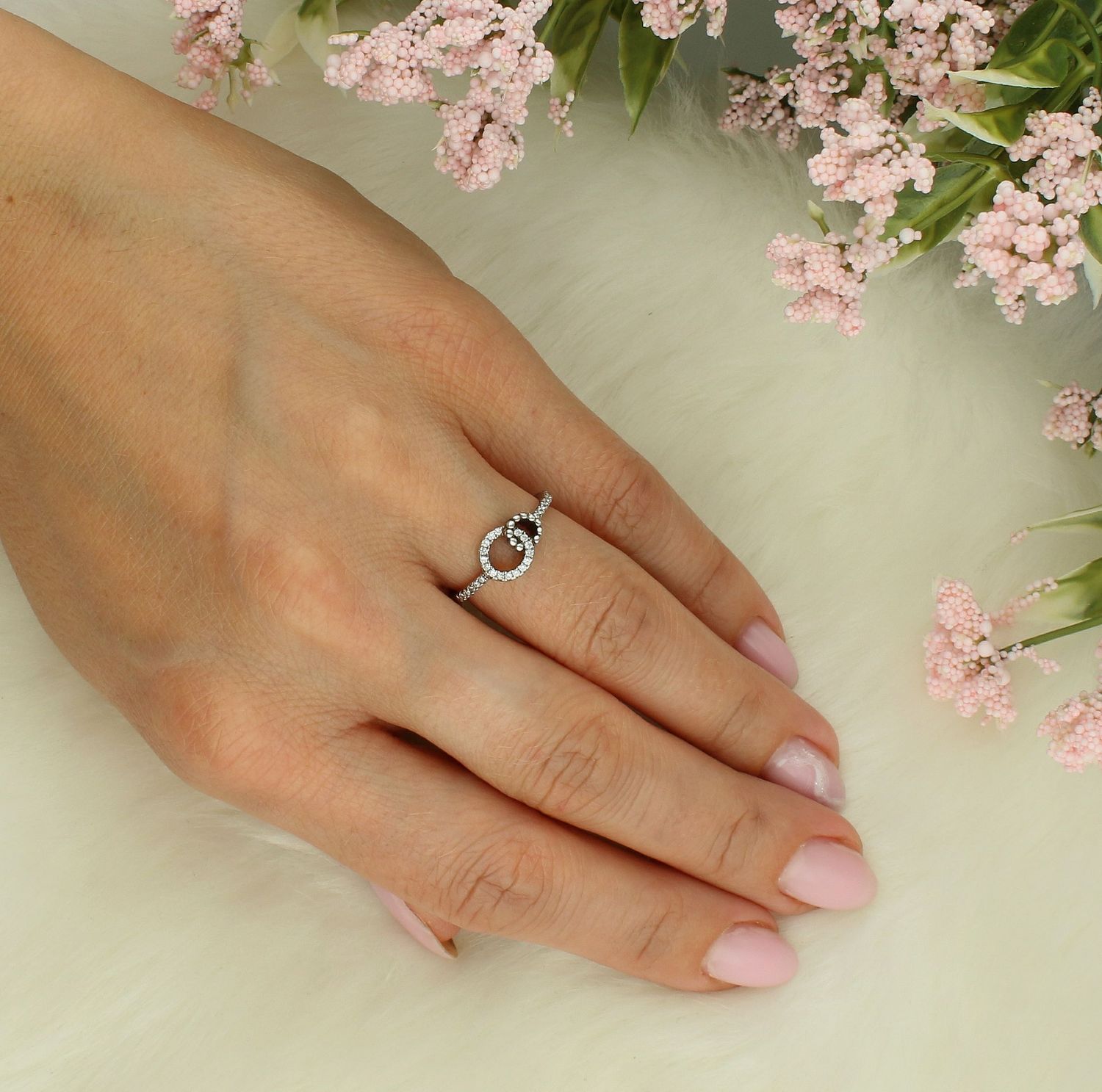 Srebrny pierścionek damski 925 zaręczynowy prostokątna cyrkonia DIA-PRS-9612-925. Srebrny pierścionek na zaręczyny. Pierścionek srebrny na prezent. Pierścionek ze srebra z cyrkonią.8.jpg