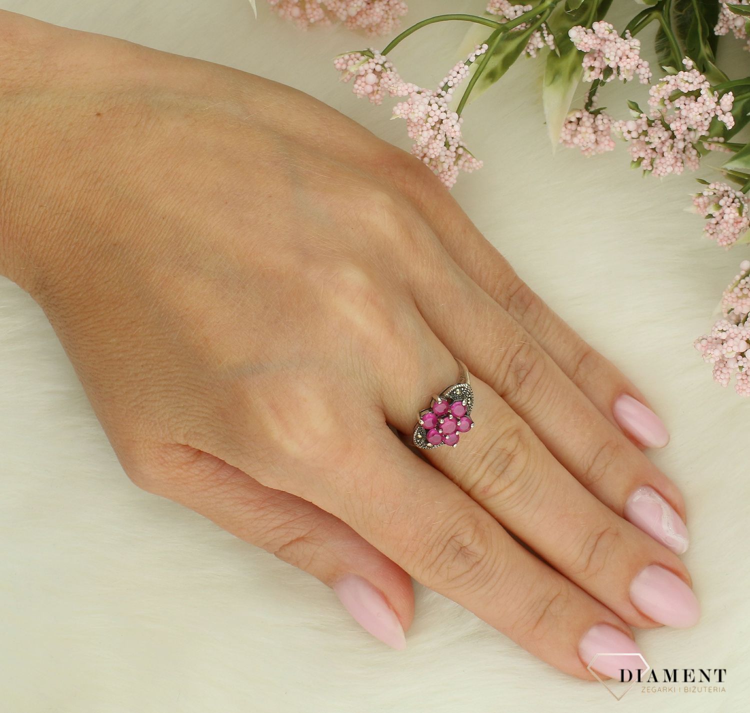 Srebrny pierścionek damski 925 z markazytami rozmiar 12 DIA-PRS-7723-925. Srebrny pierścionek damski. Srebrny pierścionek z markazytami. Pierścionek srebrny dams.jpg