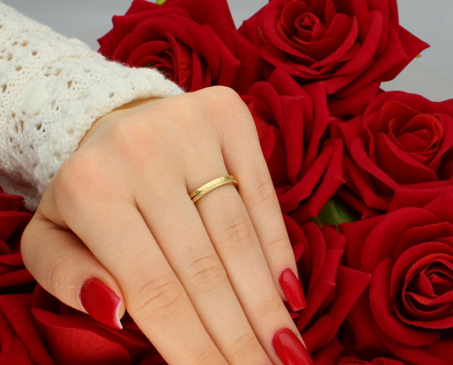 Złoty pierścionek damski 585 z dwoma pasami obrączek. Model DIA-PRS-7867-585, 3,82 g, szerokość 3 mm. Stylowa i trwała biżuteria na co dzień i od święta. Sprawdź w sklepie!1.jpg