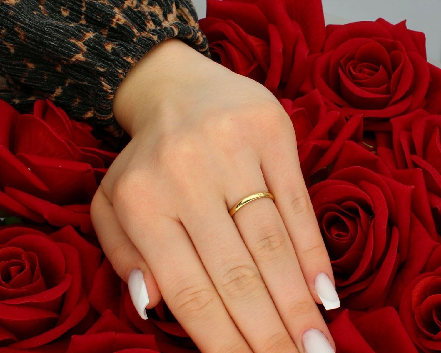 Złoty pierścionek z szafirem i błyszczącą cyrkonią próba 585 rozmiar 14, DIA-PRS-7906-585. Elegancki pierścionek wykonany z żółtego złota o 1.jpg