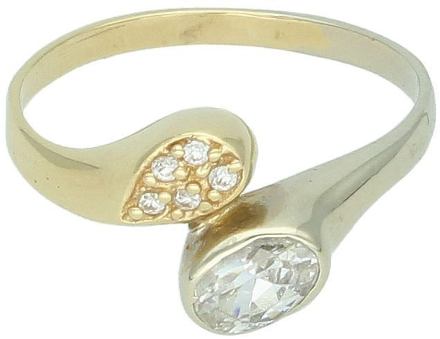 Pierścionek damski DIA-PRS-7924-585 ze złota próby 585, dwie łezki – z żółtego i białego złota. Ozdobiony cyrkoniami, waga 2,81 g, szerokość ozdoby 1 cm, szyna 2 mm.1.jpg