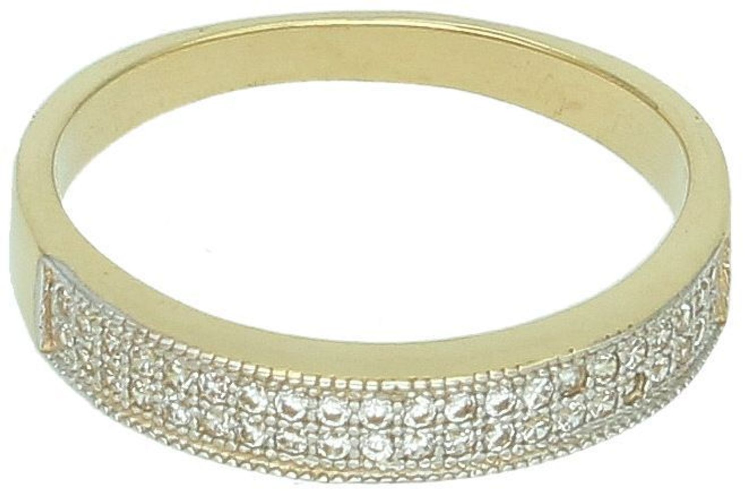 Klasyczny złoty pierścionek damski w formie obrączki próby 585, zdobiony białymi cyrkoniami. Waga 2,82 g, szerokość 4 mm. Model DIA-PRS-7994-585.1.jpg