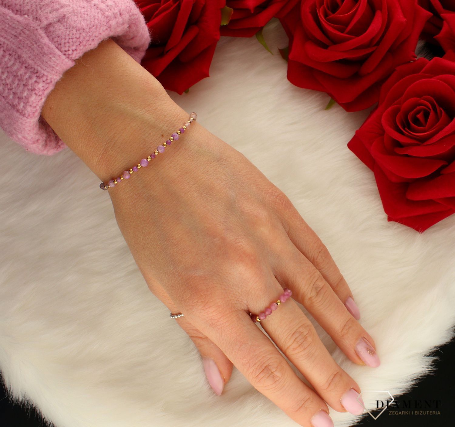 Pierścionek damski srebrny kamień turmalin DIA-PRS-8145-925. Pierścionek damski srebrny z turmalinem. Modny pierścionek z ozdobnych kuleczek na gumce to intrygująca biżuteria która spodoba się niezależnej, odważnej kobiecie. I (1).jpg