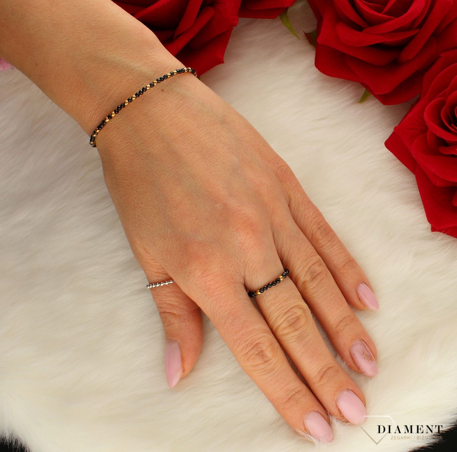 Pierścionek damski srebrny kamień spinel DIA-PRS-8146-925.  Modny pierścionek z ozdobnych kuleczek na gumce to intrygująca biżuteria która spodoba się niezależnej, odważnej kobiecie, kochającej wyraziste dodatki, kt (3).jpg