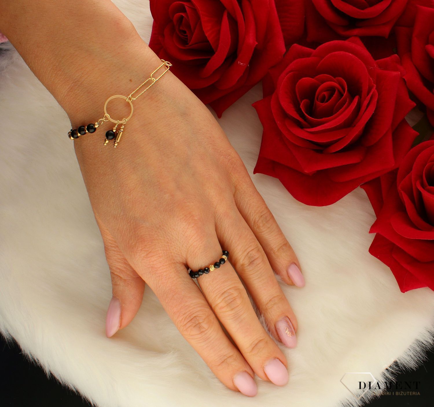 Pierścionek złoty damski z kamieni naturalnych spinel DIA-PRS-8169-585. Modny pierścionek z ozdobnych kuleczek na gumce to intrygująca biżuteria która spodoba się niezależnej, odważnej kobiecie, kochającej wyraziste dodatki,.jpg