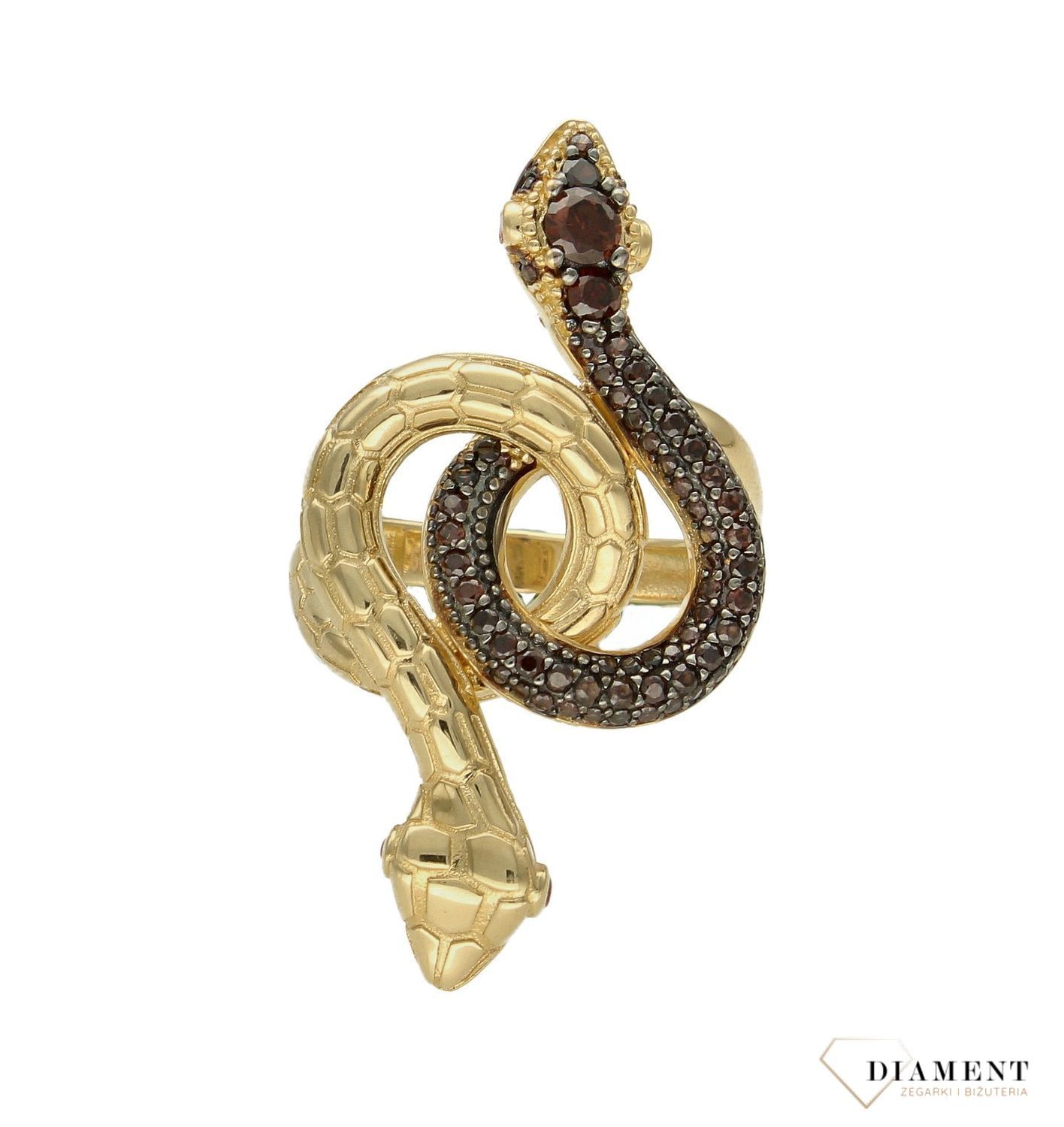 Złoty pierścionek 585 jaszczurka z cyrkoniami DIA-PRS-8576-585. Pierścionek wykonano z żółtego złota najwyższej próby. Dodatek łączy w sobie symbolikę kruszcu i koloru, z jednej strony może więc być kojarzony z luksusem oraz  (1).jpg