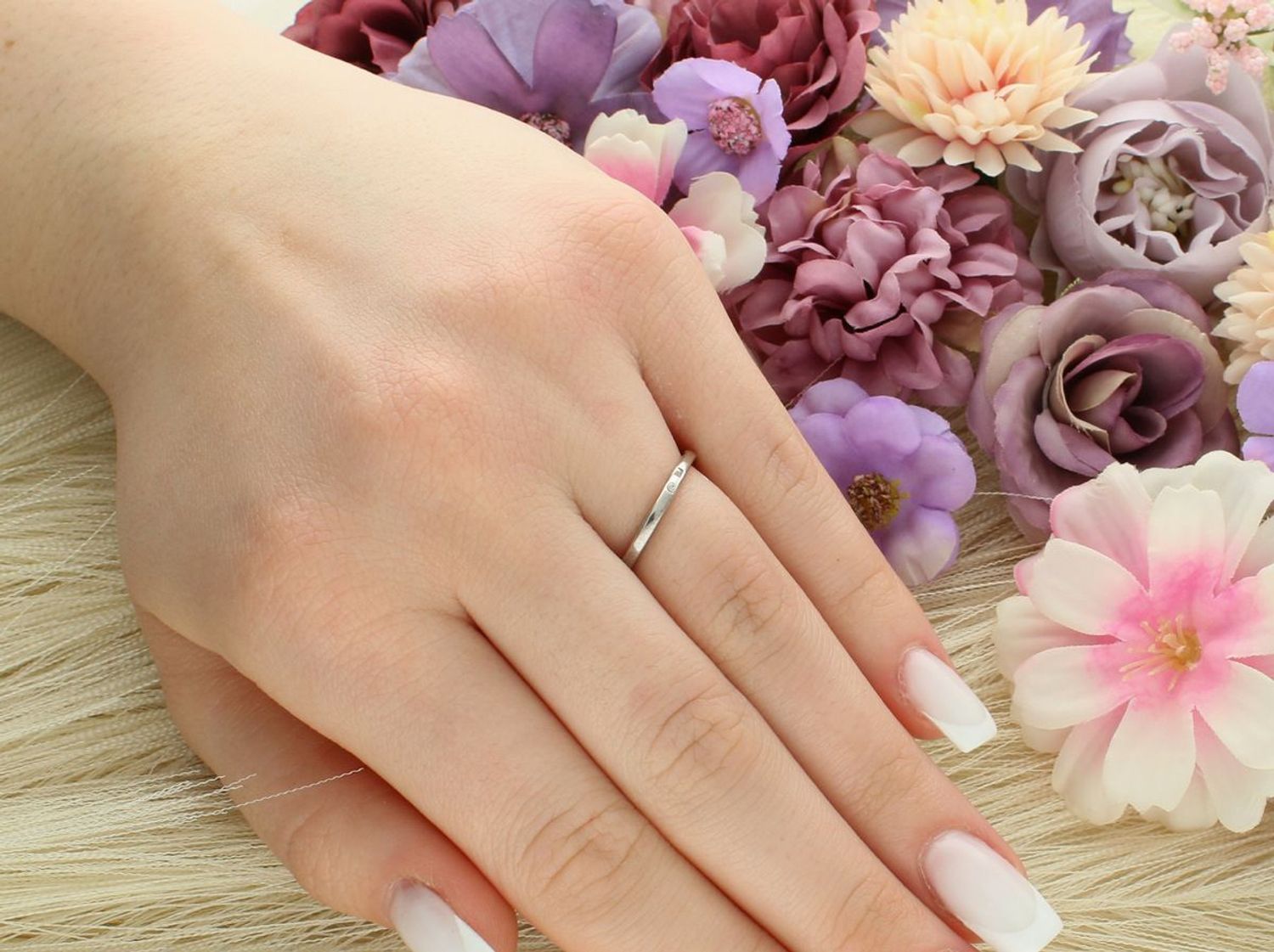 Otwarty Srebrny Pierścionek z Zielonym Bursztynem Próba 925 rozmiar 13, DIA-PRS-8617-925.jpg