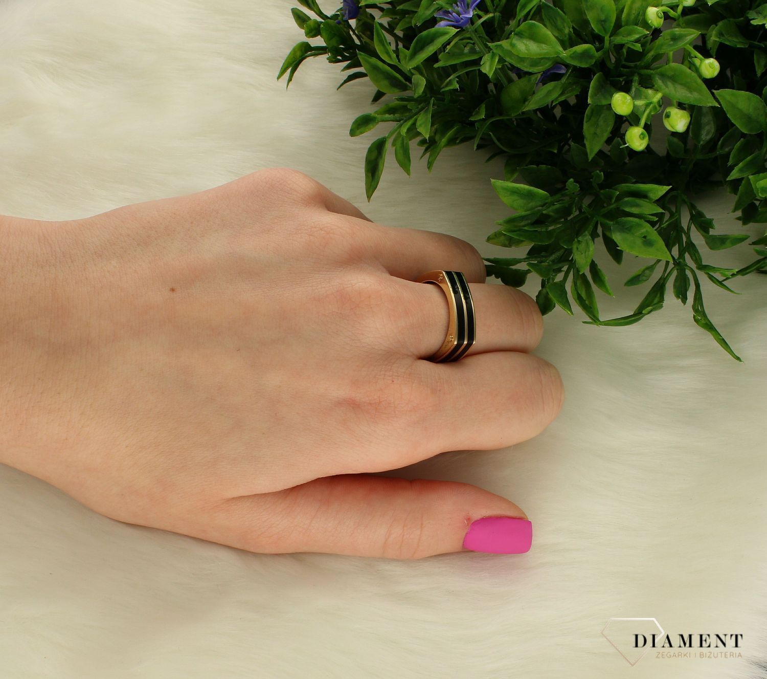 Złoty pierścionek 585 sygnet z onyksem DIA-PRS-8871-585.jpg