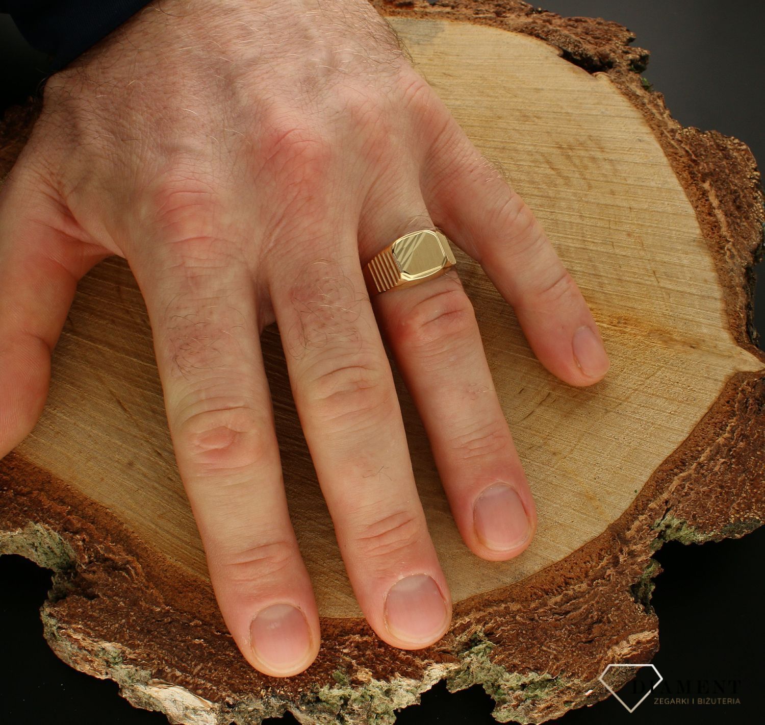 Złoty sygnet 585 z grawerowaniem DIA-PRS-8878-585.jpg