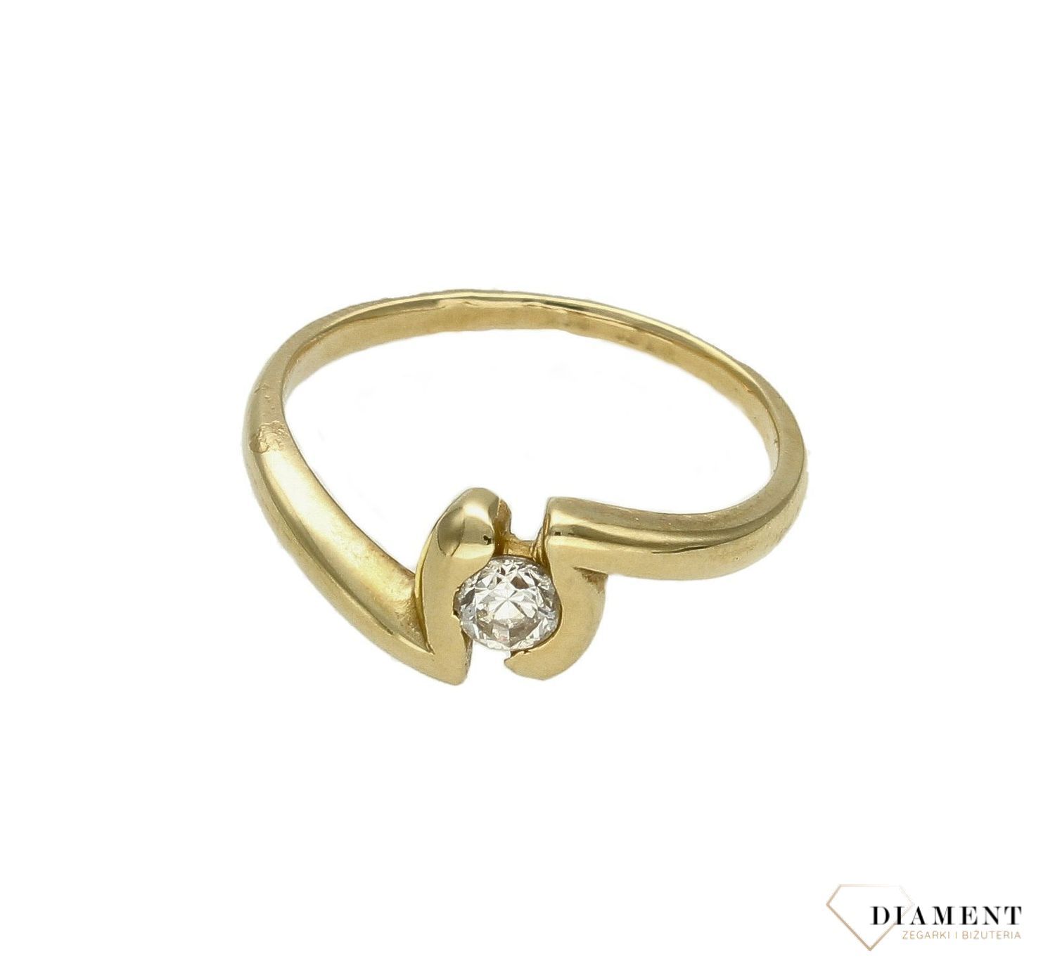 Złoty pierścionek damski 585 Powiew nowoczesności DIA-PRS-8901-585. Klasyczny pierścionek. Pierścionek zaręczynowy. Pierścionek złoty z cyrkonią. Pierścionek na 30stke. Pierścionek na prezent. Delikatny, złoty pierścionek to s.jpg