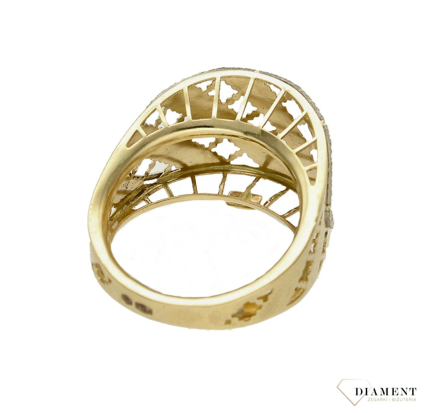 Złoty damski szeroki pierścionek z ażurowym wzorem 585 DIA-PRS-8918-585. Wysoki pierścień. Damski sygnet złoty. Bardzo duży pierścionek damski ze złota. Złoto z wyższej próby. świetnie się sprawdzi na prezent z okazji urodzi.jpg