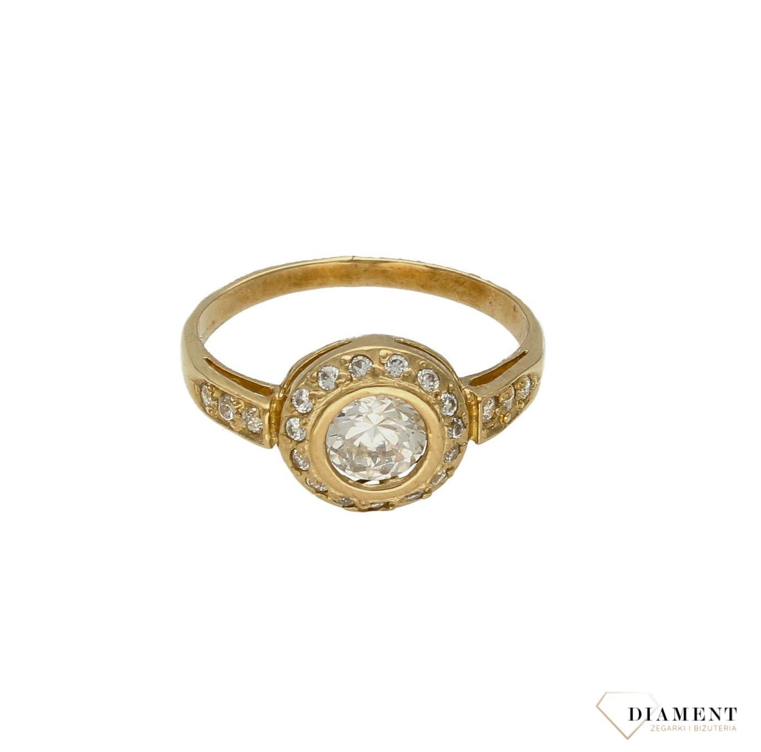 Złoty pierścionek damski Romantyczny błysk złoto 333 DIA-PRS-9152-333. Ponadczasowy wzór inspirowany ikonami sztuki jubilerskiej.jpg