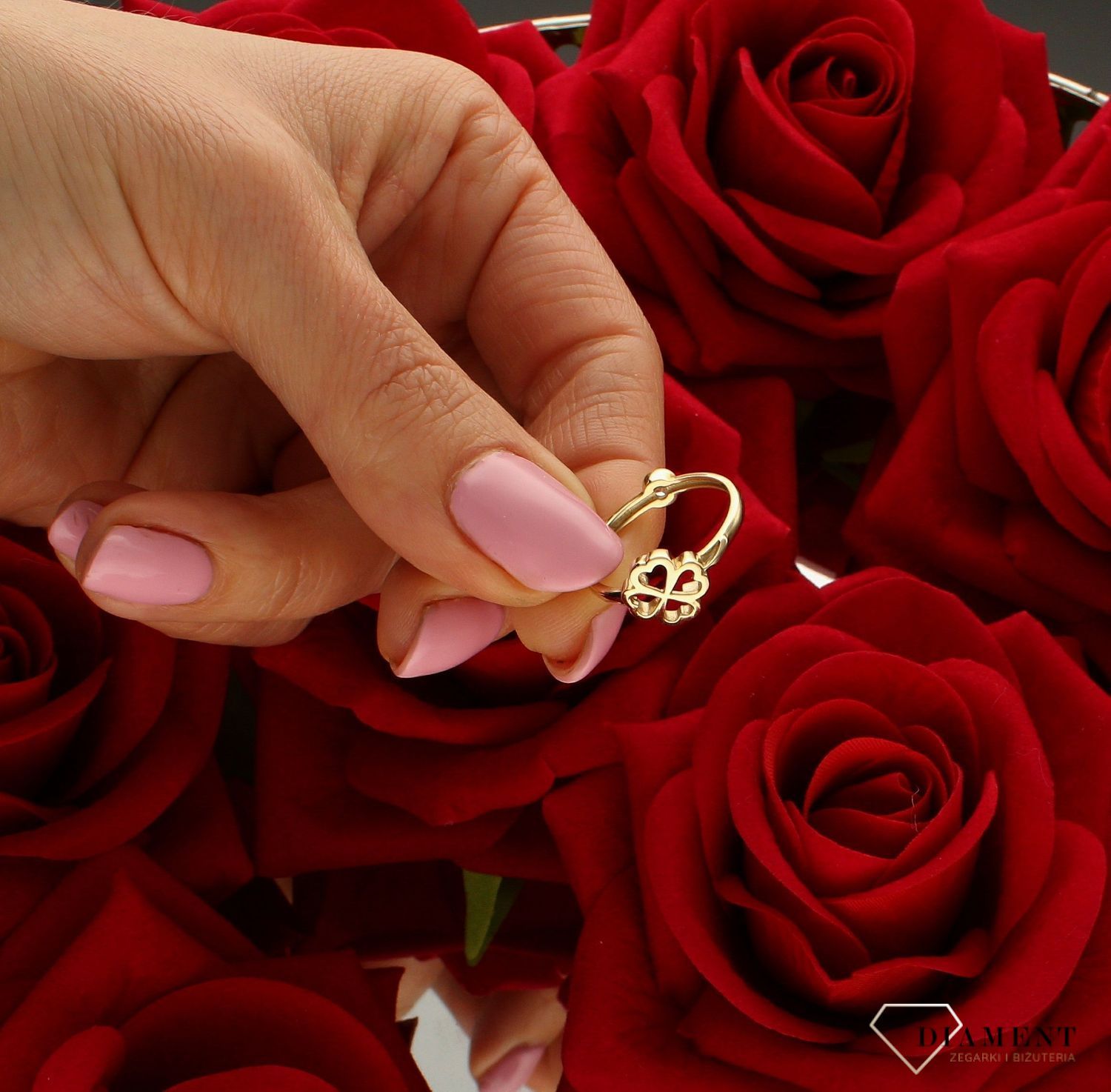 Pierścionek złoty damski 333 dwustronny 'Koniczynka i cyrkonia' DIA-PRS-9171-333.  Prezent z symbolem szczęścia podkreśli piękno.jpg