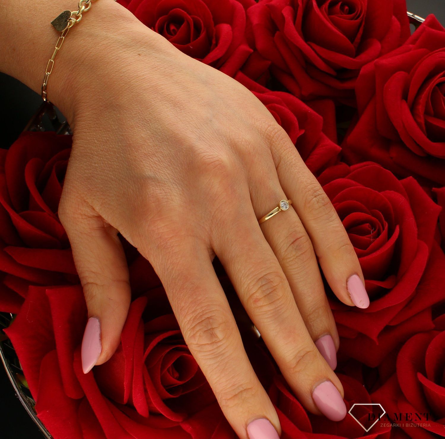 Pierścionek złoty damski 333 dwustronny 'Koniczynka i cyrkonia' DIA-PRS-9171-333.  Prezent z symbolem szczęścia podkreśli piękno.jpg