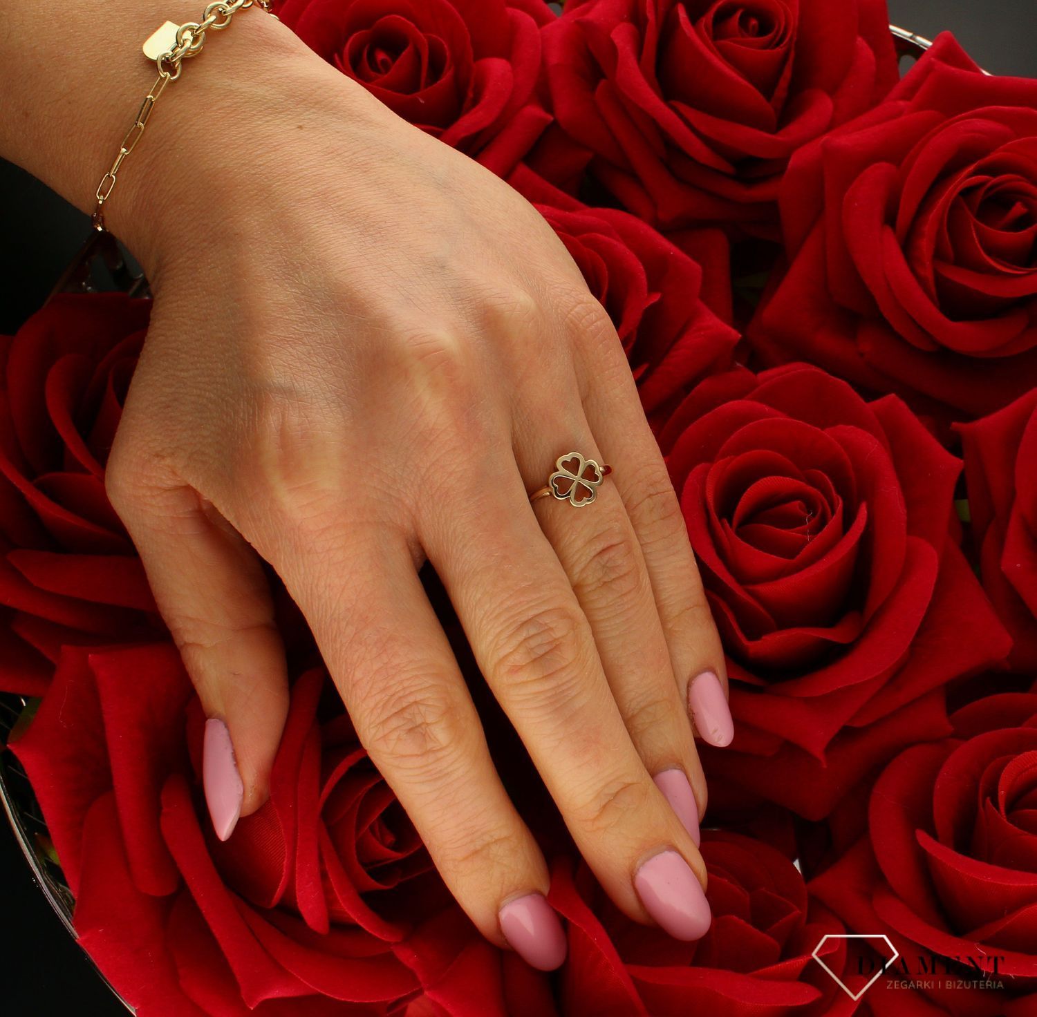 Pierścionek złoty damski 333 dwustronny 'Koniczynka i cyrkonia' DIA-PRS-9171-333.  Prezent z symbolem szczęścia podkreśli piękno.jpg