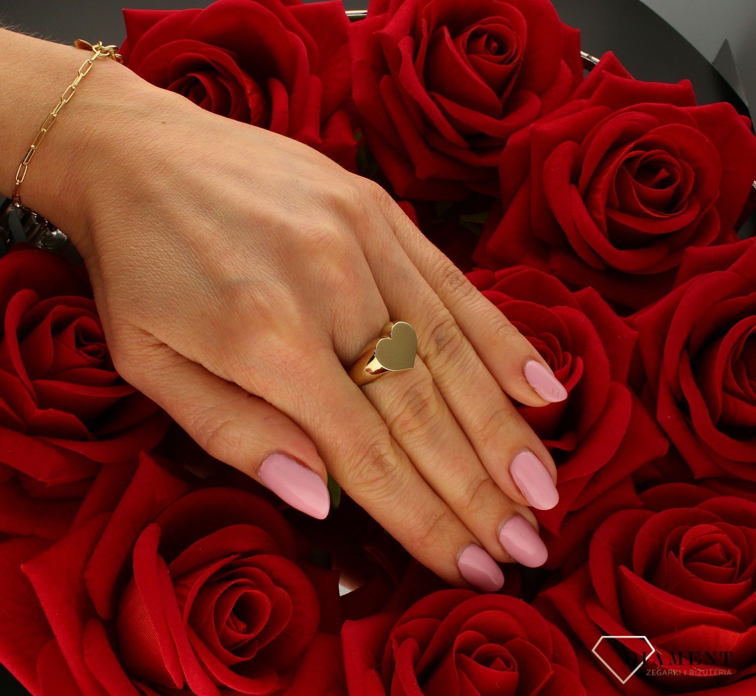 Złoty pierścionek damski 333 “Sygnet z sercem”DIA-PRS-9195-333. Duży damski pierścionek. Podaruj bliskiej osobie pierścionek z p (4).jpg