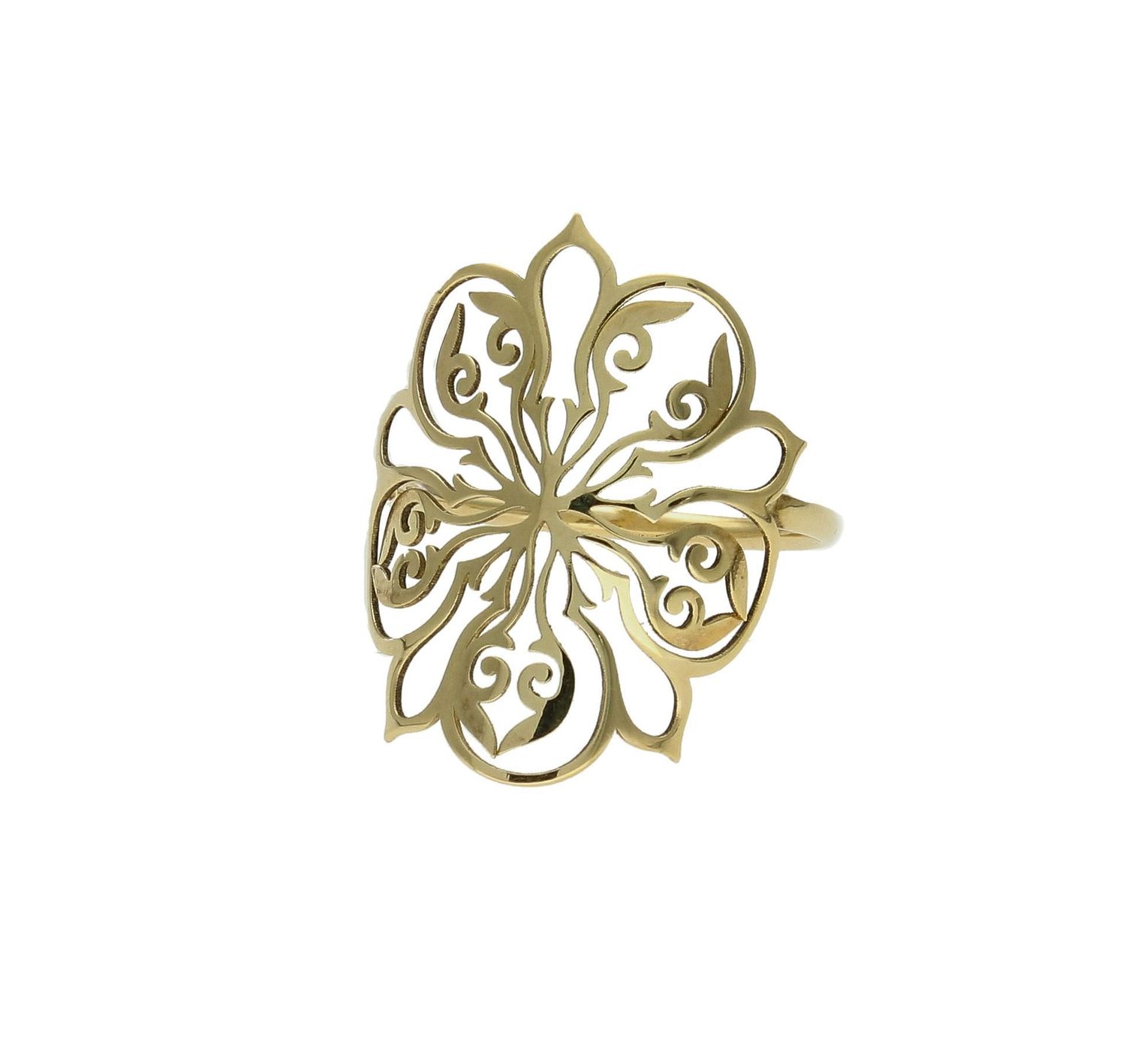 Złoty pierścionek damski 585 ażurowy kwiat rozmiar 15 DIA-PRS-9212-585 to złoty damski pierścionek wykonany z wysokiej próby żółtego złota 585. Wzór dużego ażurowego kwiatu nadaje pierścionkowi nowoczesnego wyglądu (4).jpg