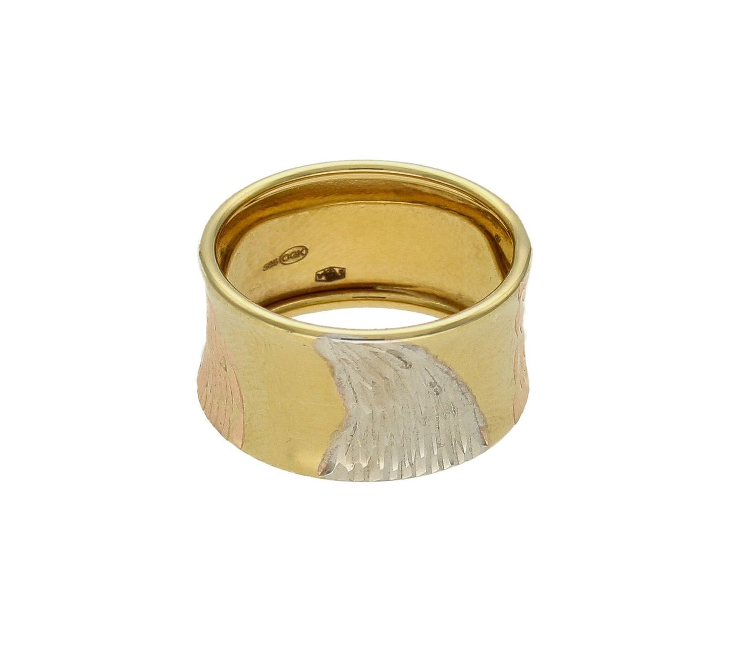 Złoty pierścionek 585 obrączka z białym złotem rozmiar 10 DIA-PRS-9229-585 to złoty damski pierścionek wykonany z wysokiej próby złota 585. Idealne grawerowanie z białego złota  nadają pierścionkowi nowoczesnego wyglądu (4).jpg