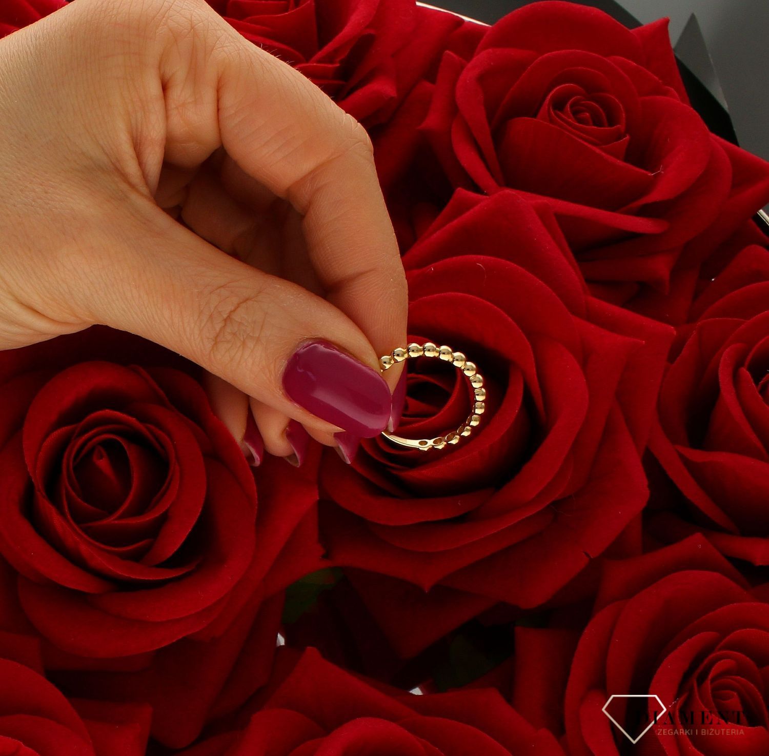 Złoty pierścionek damski 585 kuleczki rozmiar 15 DIA-PRS-9255-585.  Ponadczasowy wzór inspirowany ikonami sztuki jubilerskiej po (2).jpg