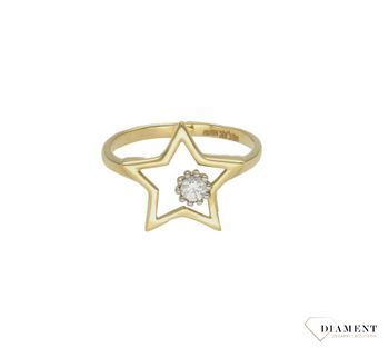 Złoty pierścionek 585 Błyszcząca gwiazda DIA-PRS-9295-585.  Ponadczasowy wzór inspirowany ikonami sztuki jubilerskiej podkreśli piękno wyjątkowych momentów zaręczyn, rocznic, jubileuszy. Na prezent. Pierścionek z gwiazdką. (4).jpg