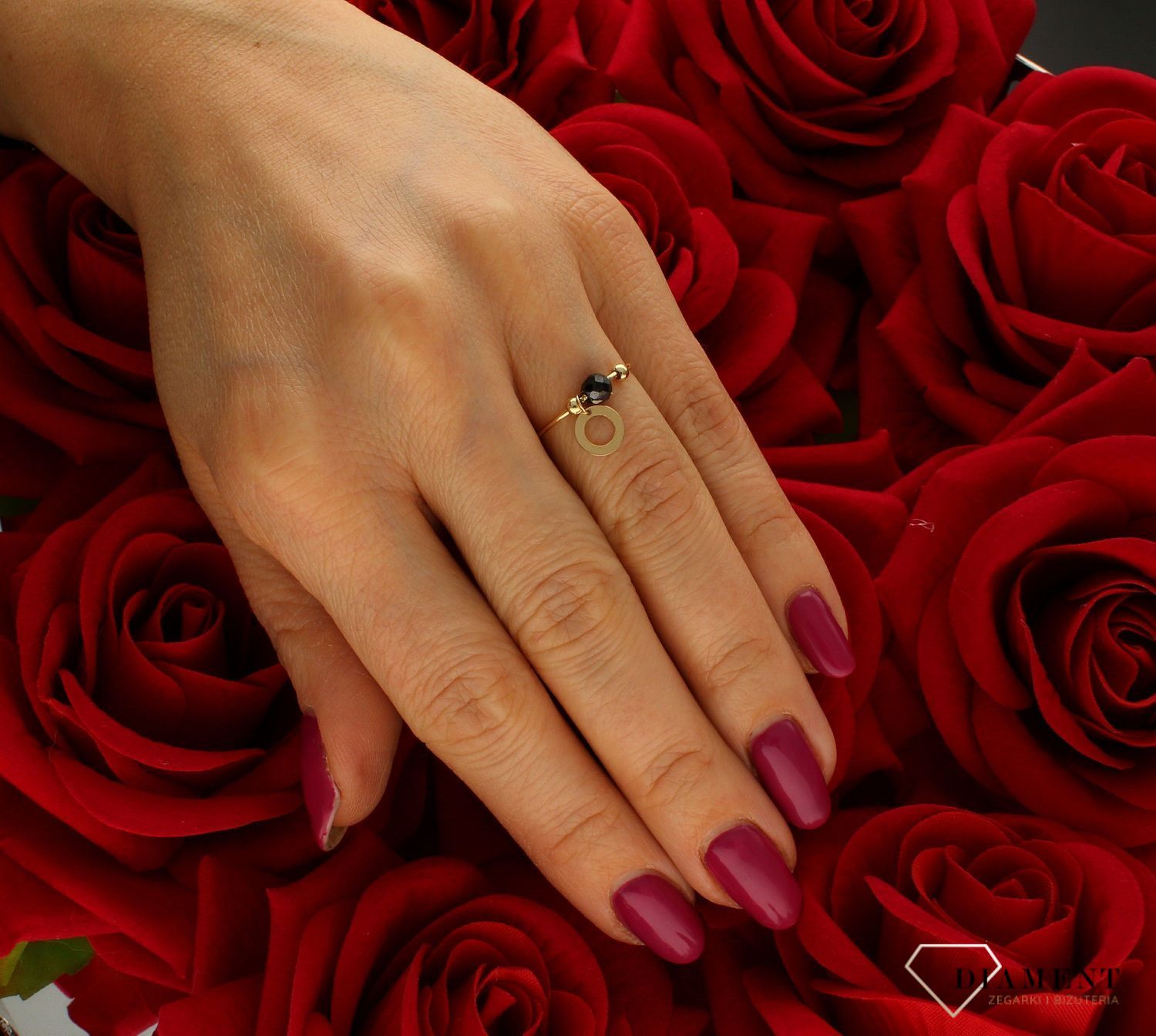 Złoty pierścionek damski 585 nowoczesny wzór z zawieszką rozmiar 9 DIA-PRS-9328-585. Pierścionek na prezent z okazji jubileuszu, (2).jpg