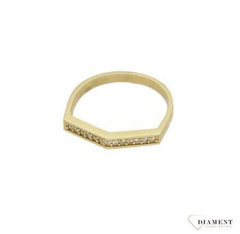 Złoty pierścionek damski 585 nowoczesny wzór rozmiar 11 DIA-PRS-9330-585. Pierścionek złoty dla ukochanej kobiety. Pomysł na pre.jpg