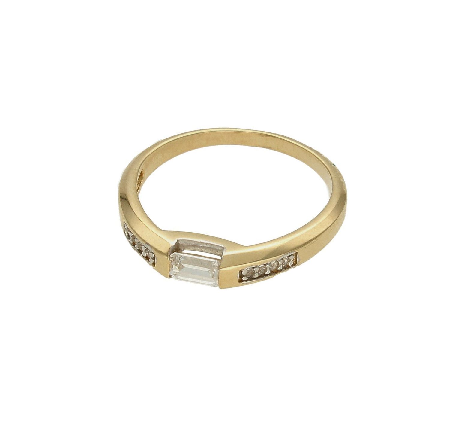 Złoty pierścionek damski 585 zaręczynowy wzór rozmiar 17 DIA-PRS-9350-585 to złoty damski pierścionek wykonany z wysokiej próby złota 585. Idealna biała cyrkonia we wzorze zaręczynowym nadają pierścionkowi nowoczesnego wyglą.jpg