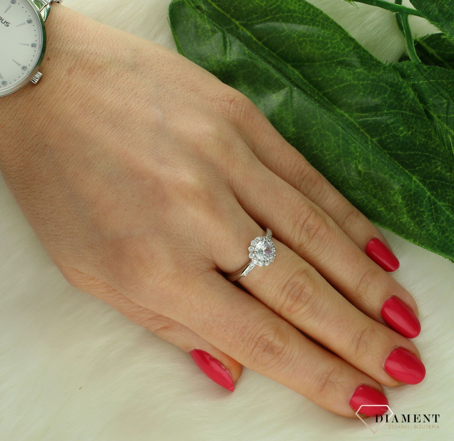 Srebrny pierścionek damski 925 z okrągłą cyrkonią DIA-PRS-9618-925.jpg