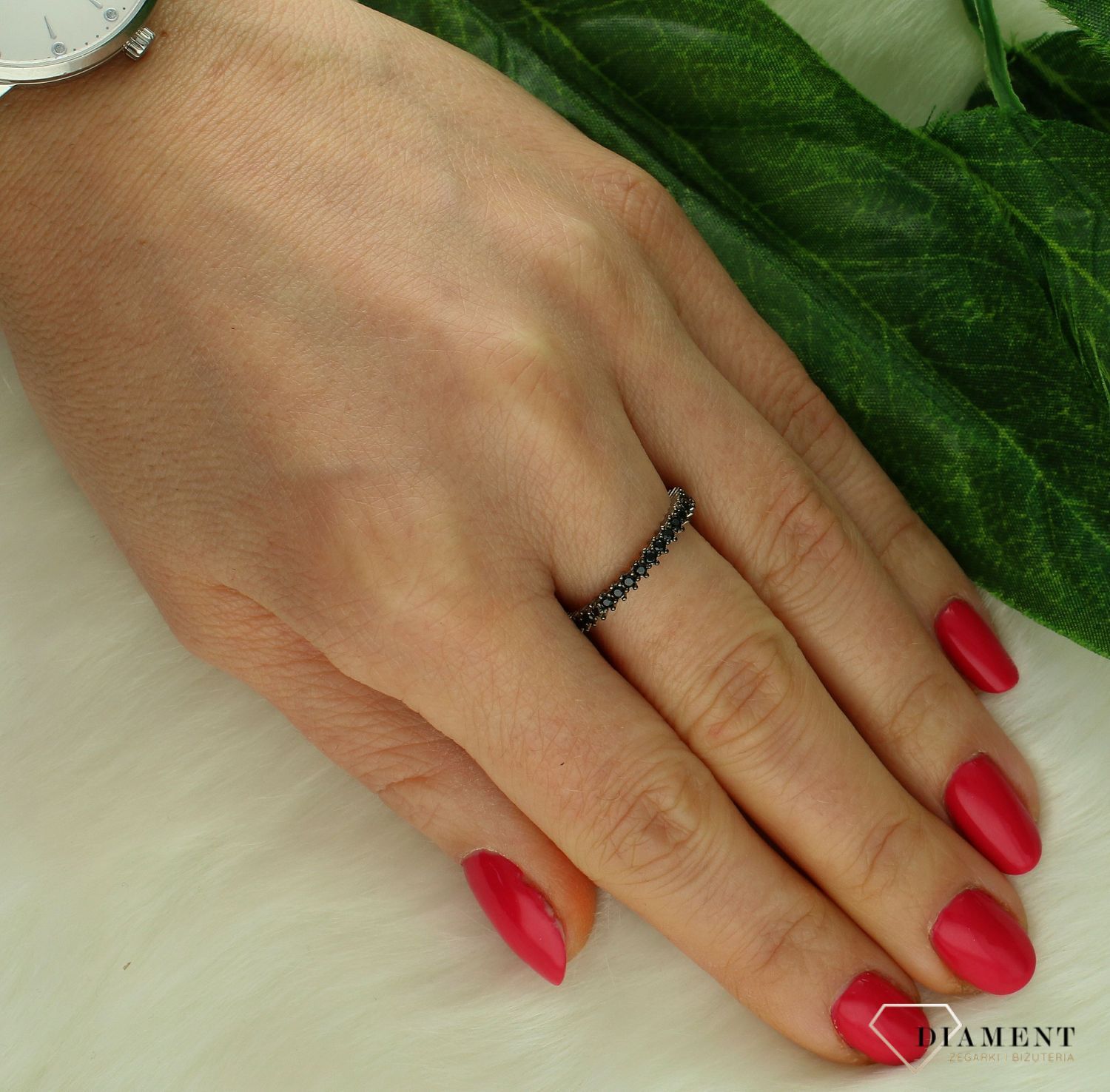 Srebrny pierścionek damski 925 czarna obrączka DIA-PRS-9623-925. Srebrny pierścionek damski. Pierścionek srebrny obrączka. Srebrny pierścionek damski niebieska obrączka. Czarna obrączka na prezent..jpg