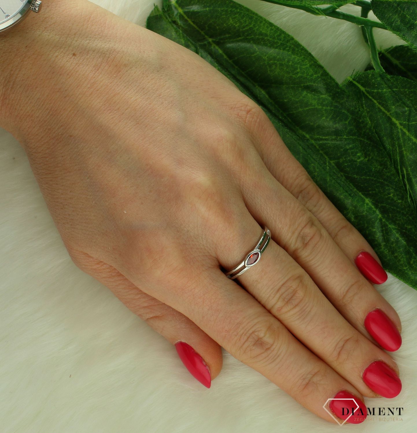 Srebrny pierścionek damski 925 z brązową cyrkonią DIA-PRS-9624-925. Srebrny pierścionek damski. Pierścionek srebrny z cyrkonią. Srebrny pierścionek damski z cyrkonią. Pierścionek damski na prezent (3).jpg