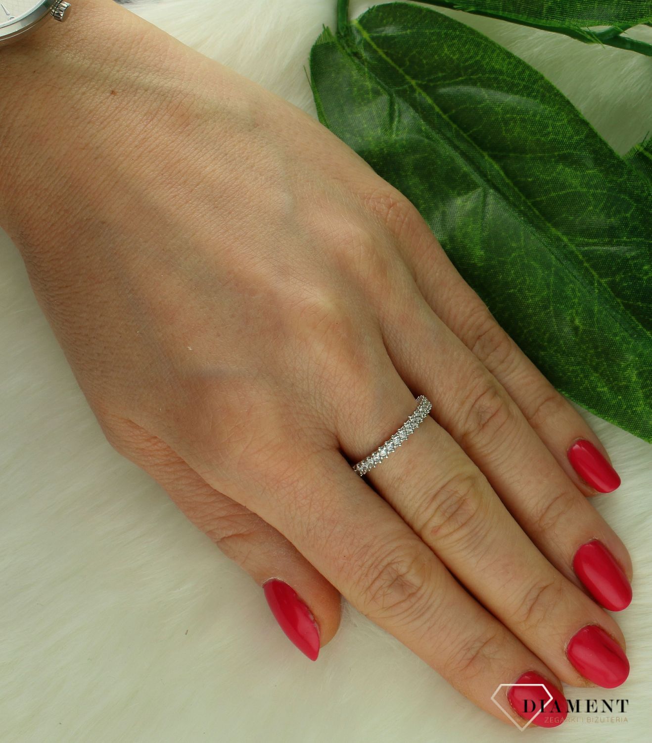 Srebrny pierścionek damski 925 obrączka z białymi cyrkoniami DIA-PRS-9626-925. Srebrny pierścionek damski. Pierścionek srebrny obrączka. Srebrny pierścionek damski z białą cyrkonią. Pierścionek damski na prezent..jpg