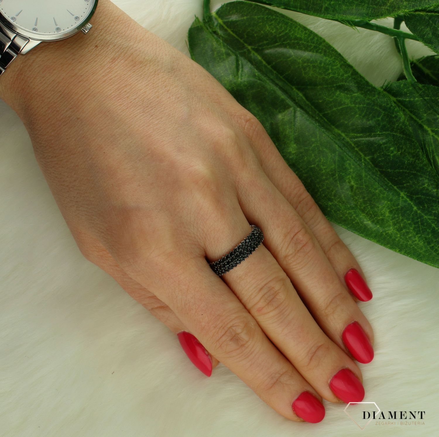 Srebrny pierścionek damski 925 czarna obrączka DIA-PRS-9628-925 (2).jpg