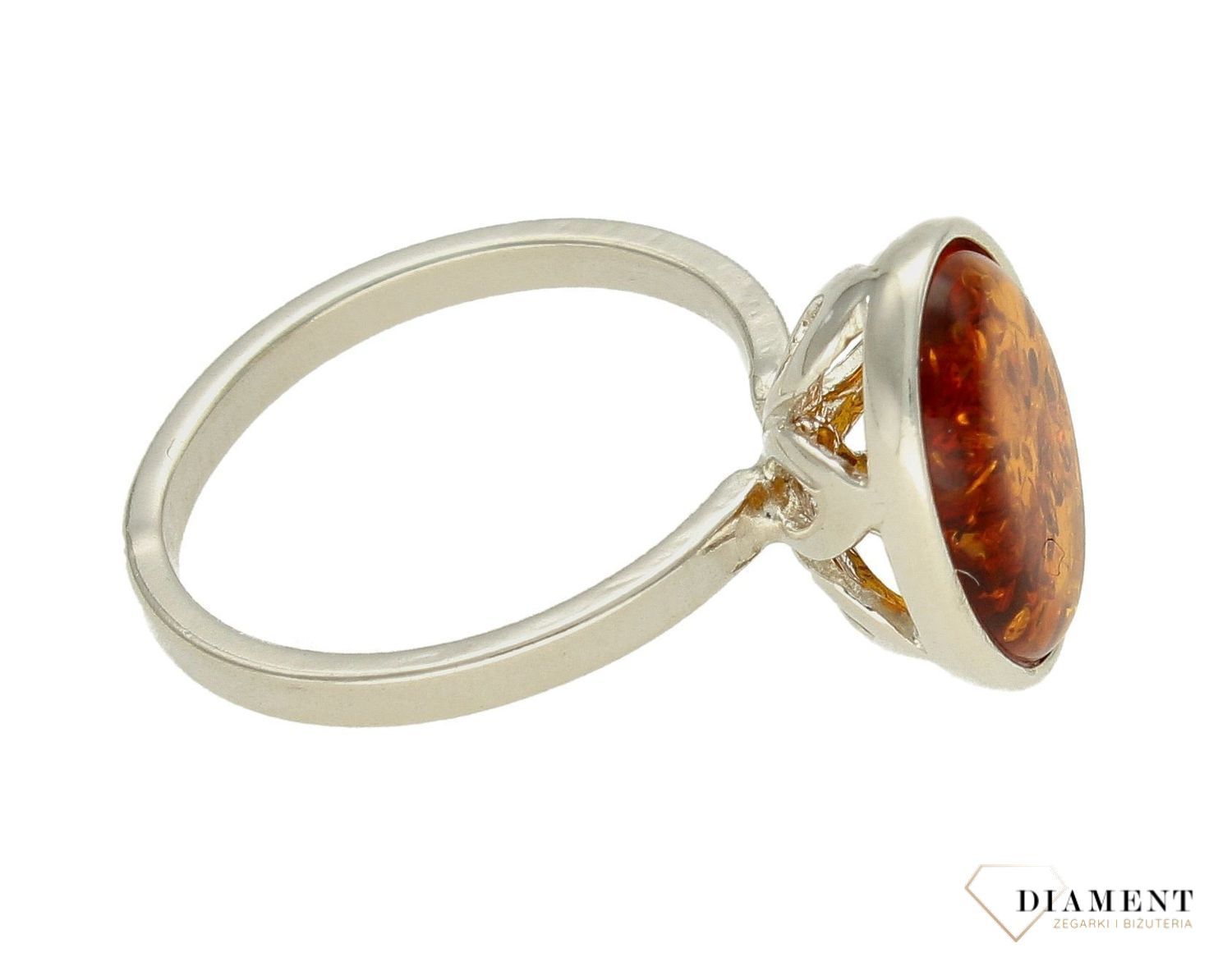 Srebrny pierścionek damski 925 z owalnym koniakowym bursztynem bałtyckim DIA-PRS-9938-925. Srebrne pierścionki na prezent dla kobiety. Srebrny pierścionek z kamieniem. Srebrny pierścionek dla kobiety z bursztynem.2.jpg