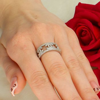 Srebrny pierścionek 925 z cyrkoniami – styl Chanelki, ażurowy glamour,.jpg