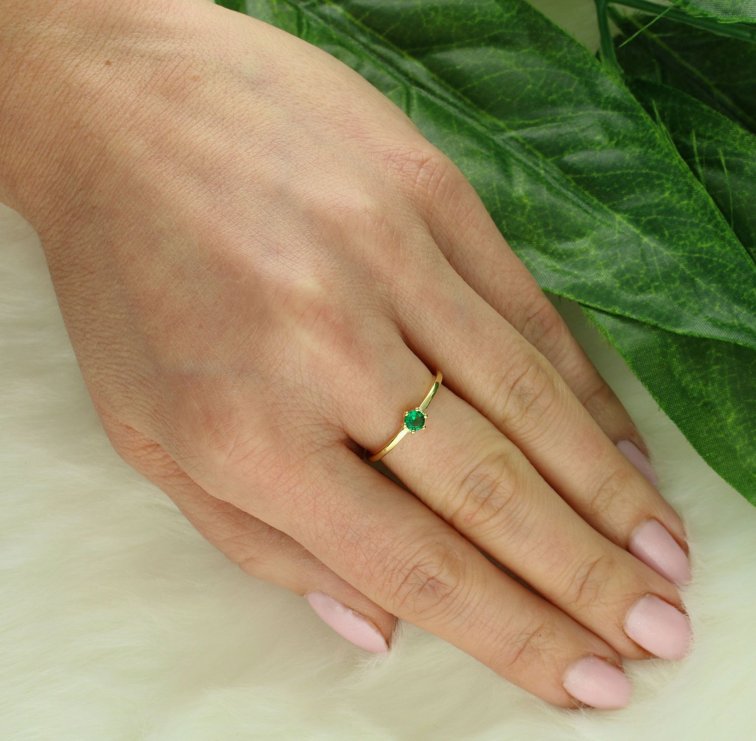 Srebrny pierścionek damski 925 pozłacany z zieloną cyrkonią DIA-PRS-IM0341023RG_G-925. Srebrny pierścionek damski. Pierścionek srebrny damski pozłacany. Pierścionek srebrny pozłacany z zieloną cyrkonią. Pierścionek z zielonym oczkiem na.jpg