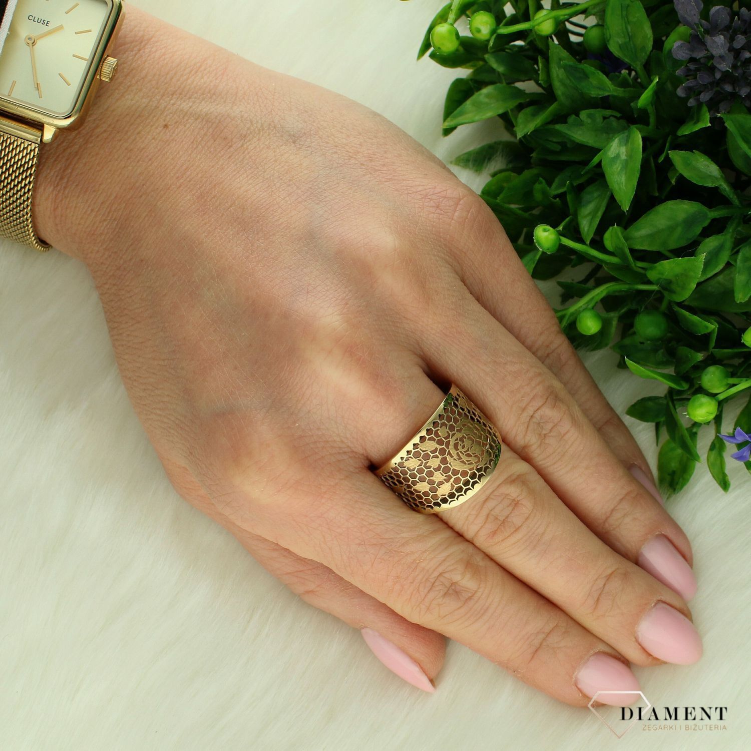 Złoty pierścionek damski 333 szeroki ażurowy rozmiar 17 DIA-PRS-PI2199-333.jpg