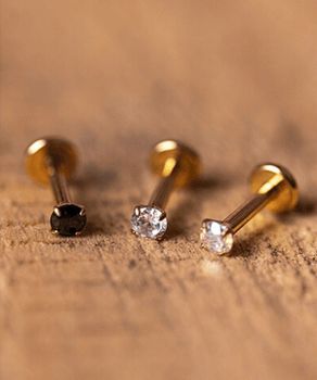 Labret z Cyrkonią w Pazurkach Tytan G23 - Piercing..jpg