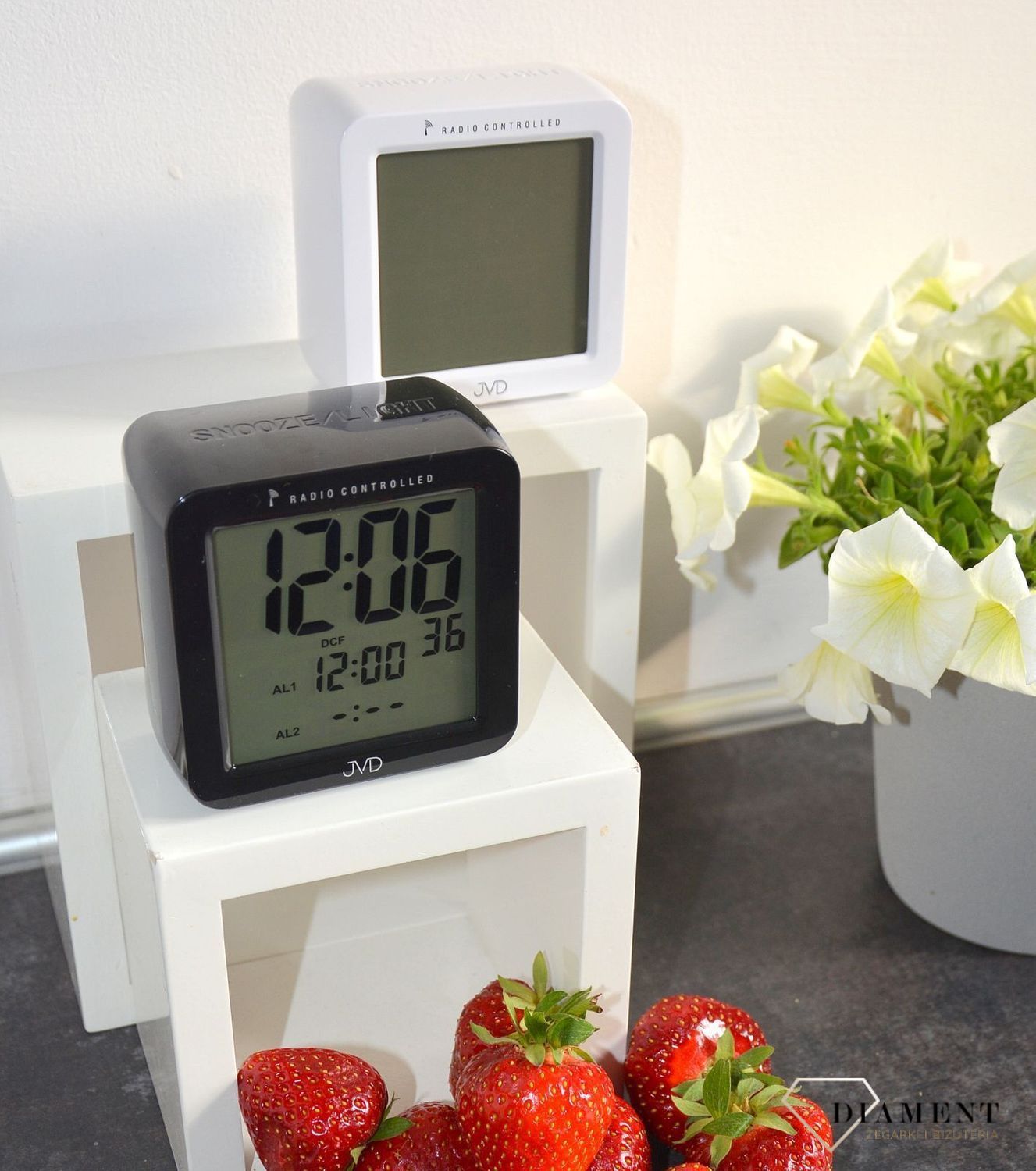 Budzik cyfrowy sterowany radiem RB26 Czarny Radiocontrol RB26.1.jpg